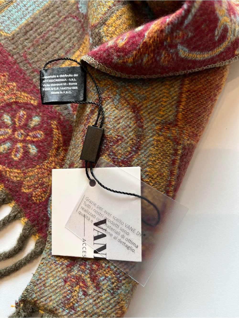 VANI Accessories NWT Tapestry Paisley Oversized Scarf Wrap Fringe - Picture 5 of 6